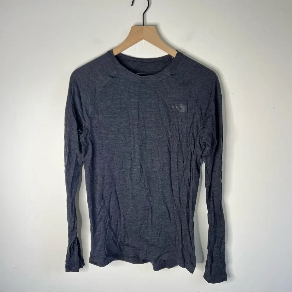 The North Face Men's Charcoal Long Sleeve Wool Baselayer Tee size Small